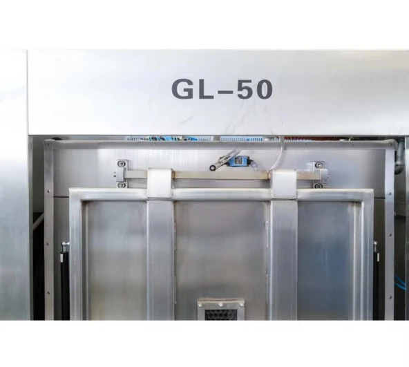 Washer Extractor FLYING FISH Industrial Hospital Barrier GL Series  30 50 100 Kg  Washer Extractor 2 ~blog/2024/8/1/gl_series_barrier_washer_1